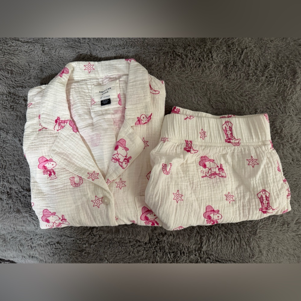 AE Women’s Snoopy PJ’s